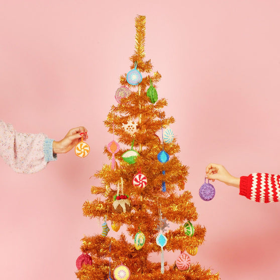 

Hard Candy - Ornement
3