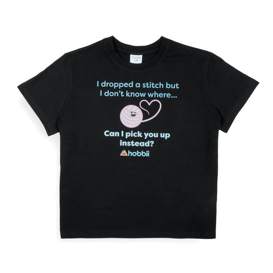 

Dropped A Stitch T-shirt - Yarniis (Edition limitée) - Hobbii
1