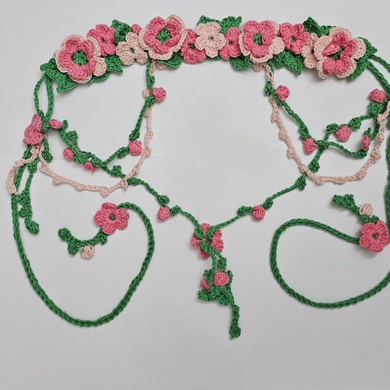 

Garden Fae - Couronne de Fleurs
5