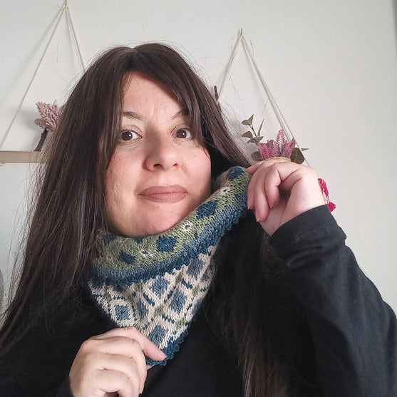 

Mikoto - Neck Warmer
1