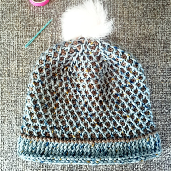 

Dottie - Bonnet
5