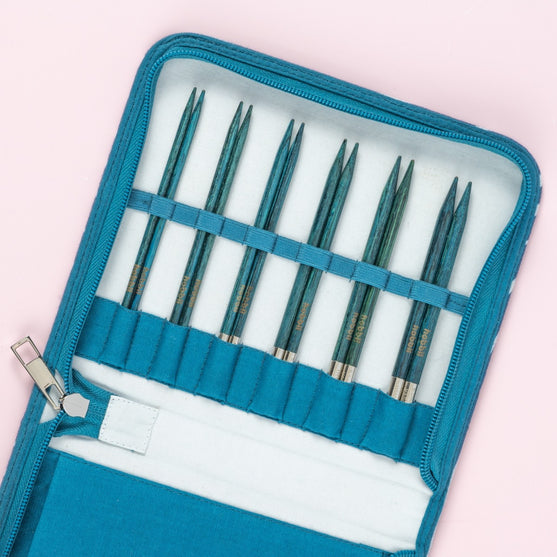 

Set d'aiguilles circulaires interchangeables Betula Essential - Cerulean - Hobbii
2