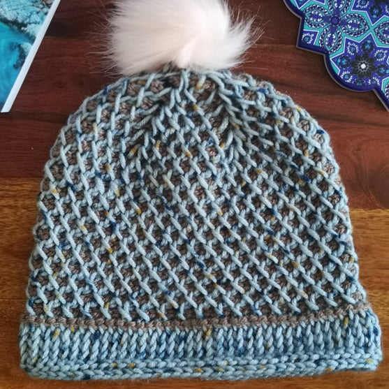 

Dottie - Bonnet
3