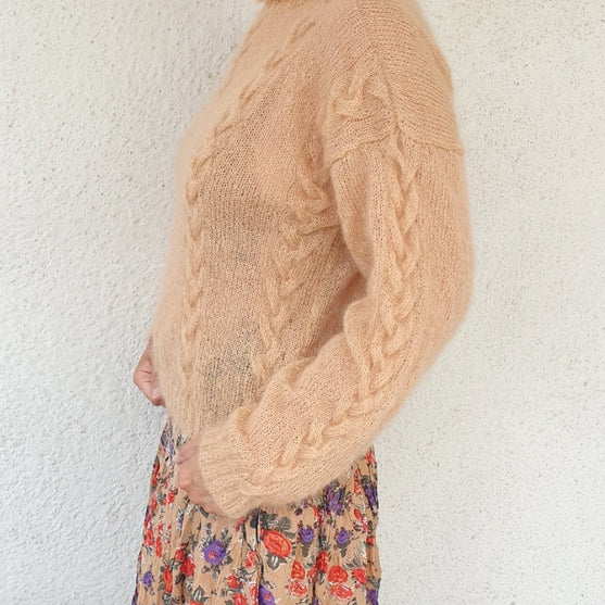 

Chloe - Pull
3