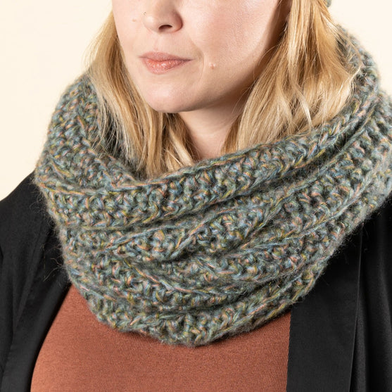 

Holly – Col
2