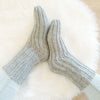 

Easy Breezy Ribbing Socks - Des chaussettes très chaudes
1