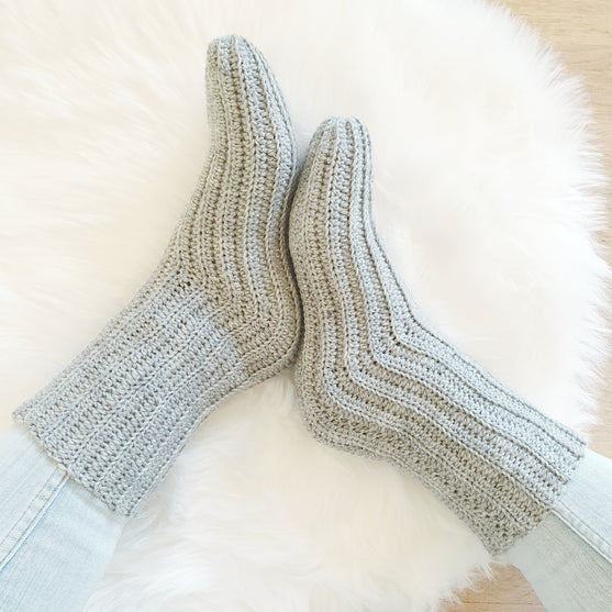 

Easy Breezy Ribbing Socks - Des chaussettes très chaudes
1