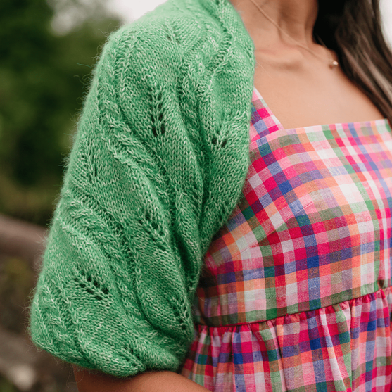 

Hiedra Shawl - Châle avec Motif Feuille
3