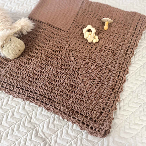 

Milly - Châle pour bébé
7