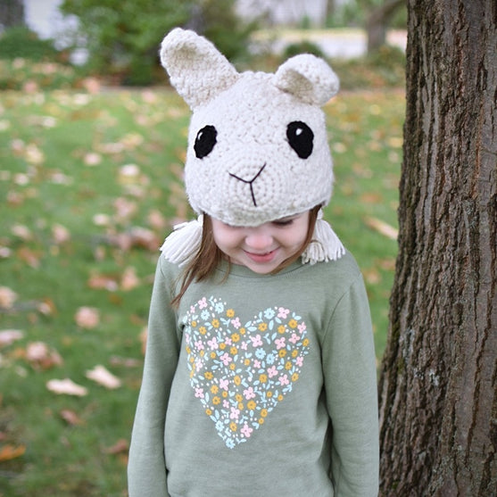 

Pip the Alpaca - Bonnet
4