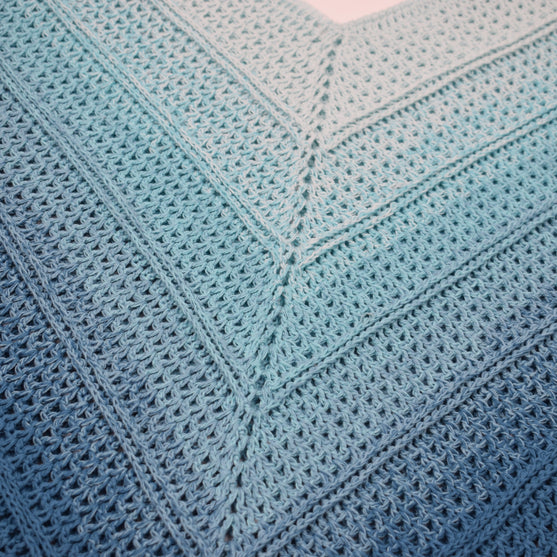 

Timeless Poncho – Sultan
5