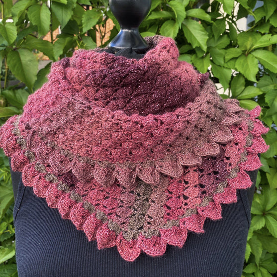 

Châle Dragon Scale
1