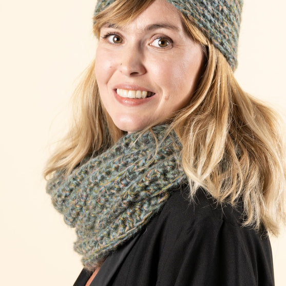

Holly – Col
1