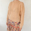

Chloe - Pull
1