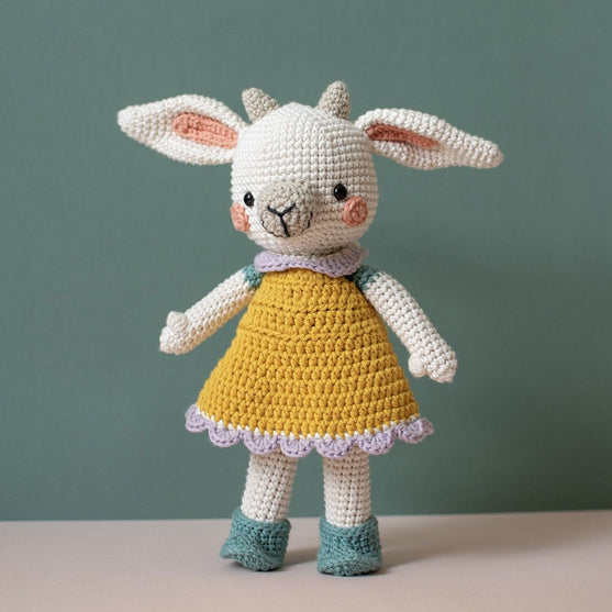 

Helly Lamb
1