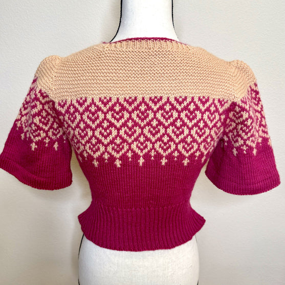 

Carlie - Sweater
5