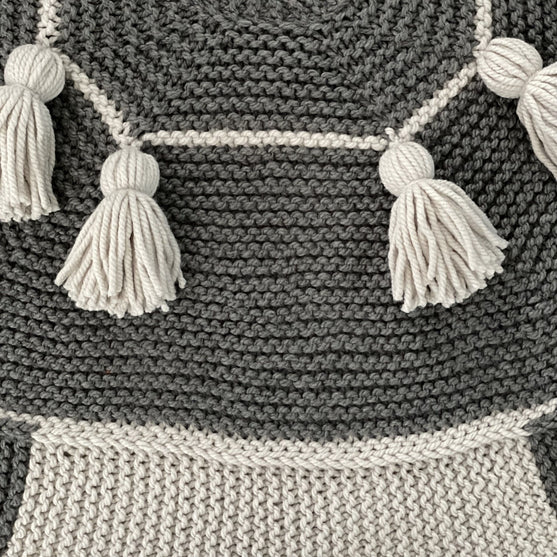 

Festive Tassels - Tapis Sapin de Noël
3