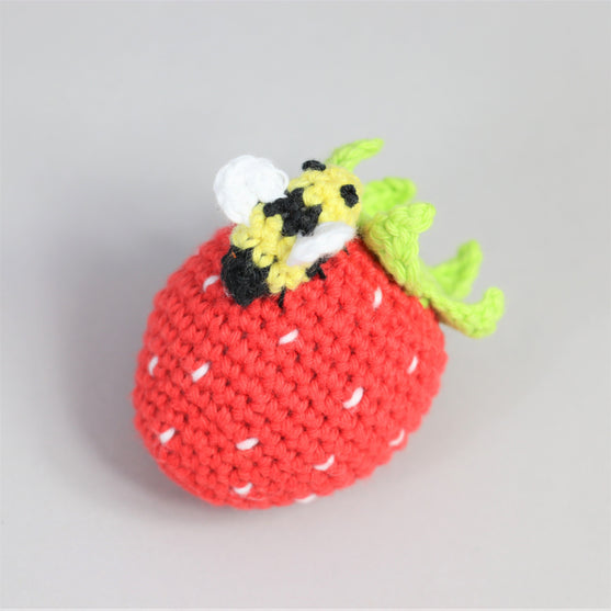 

Fraise avec Abeille
5