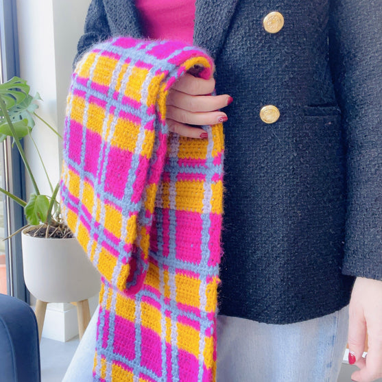 

January - Scarf
2