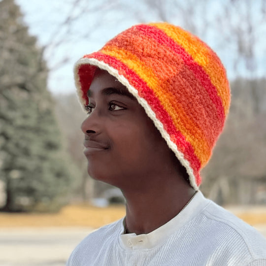 Fuzzy Sunrise - Chapeau Seau