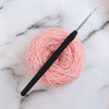 

Crochet acier avec manche ergonomique - KnitPro
5